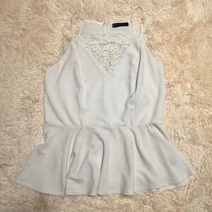 Fashion to Figure White Lace Front Peplum Tank Top Size 2